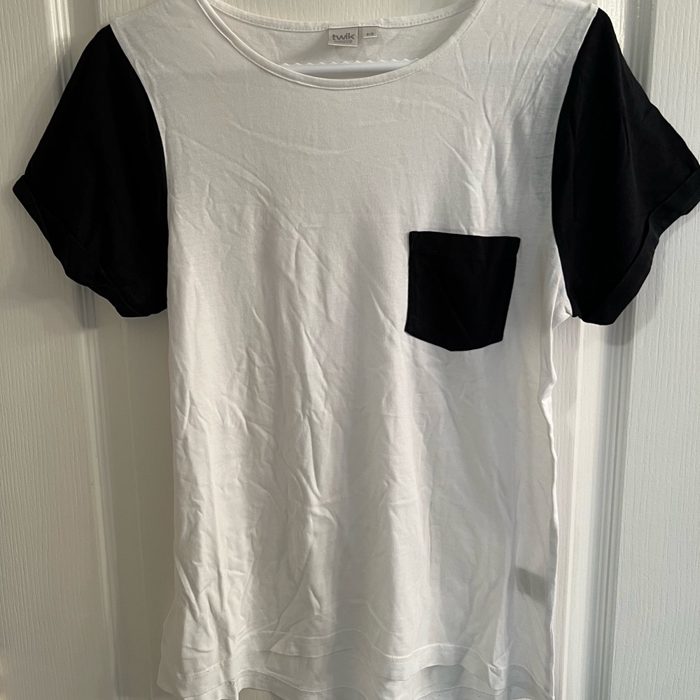 Twik Classic White Tee